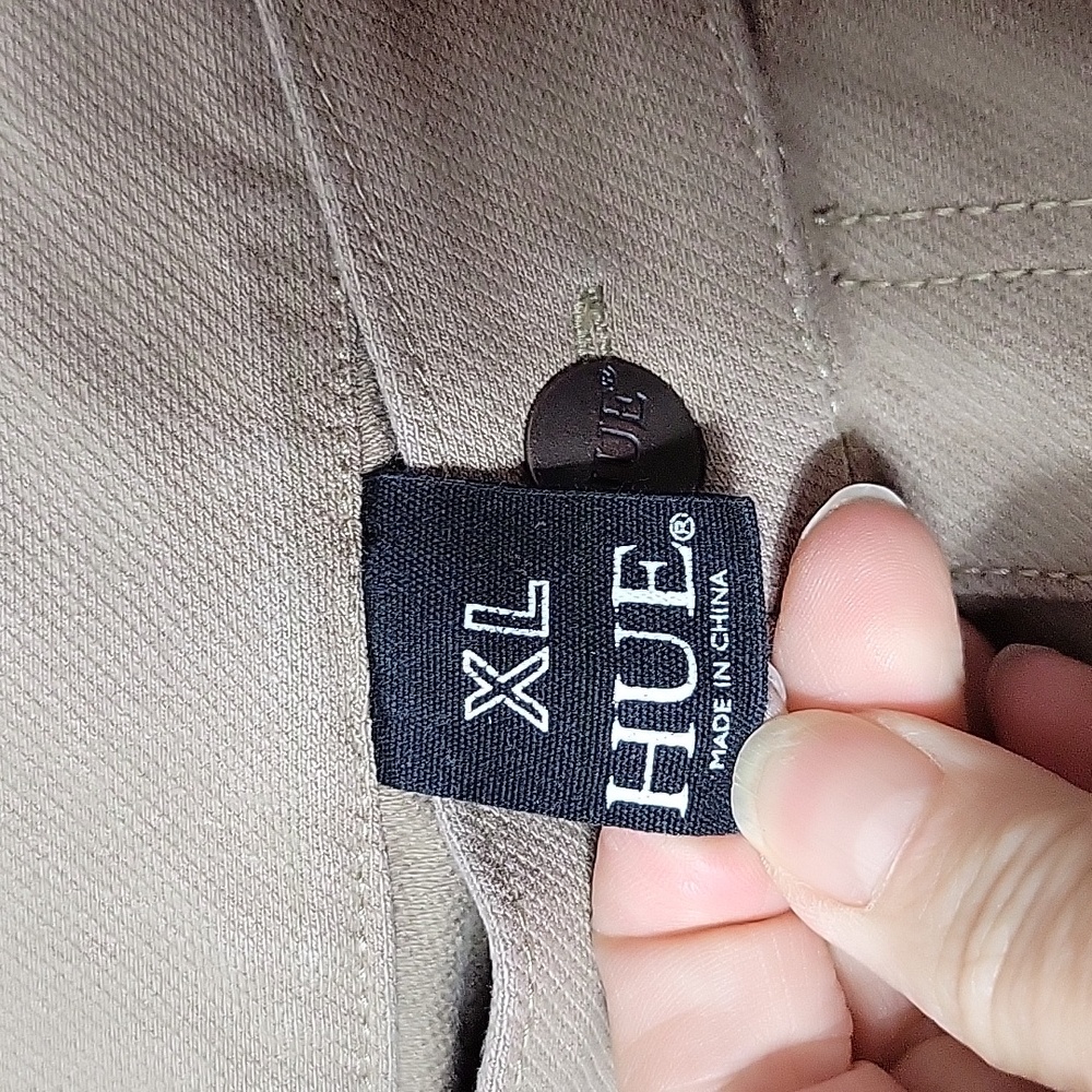 HUE Women's Khaki Leggings Size XL - Picture 5 of 10